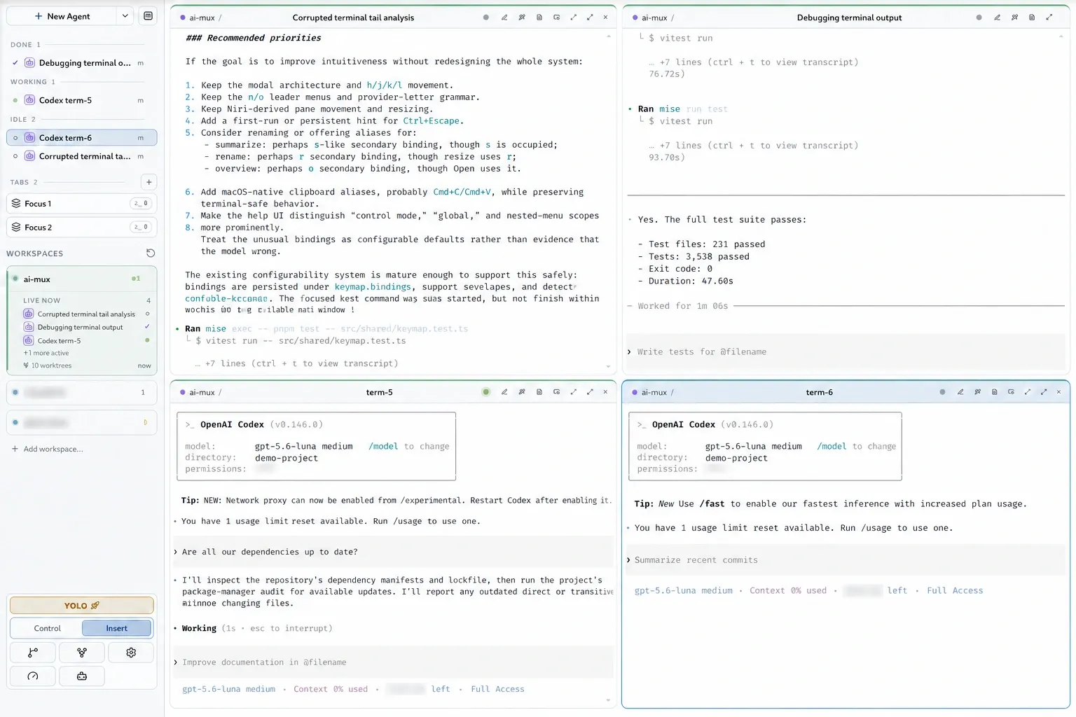 AI Mux mit vier parallelen Agent-Sessions, Statusgruppen und mehreren Workspaces
